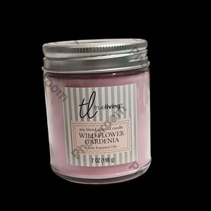 True living soy and essential oil.Candle